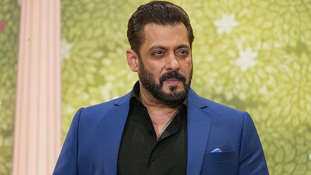 ‘বয়স ৬০ হলেও মারামারি করতে ভুলিনি’, ফটো সাংবাদিকদের সালমান খান