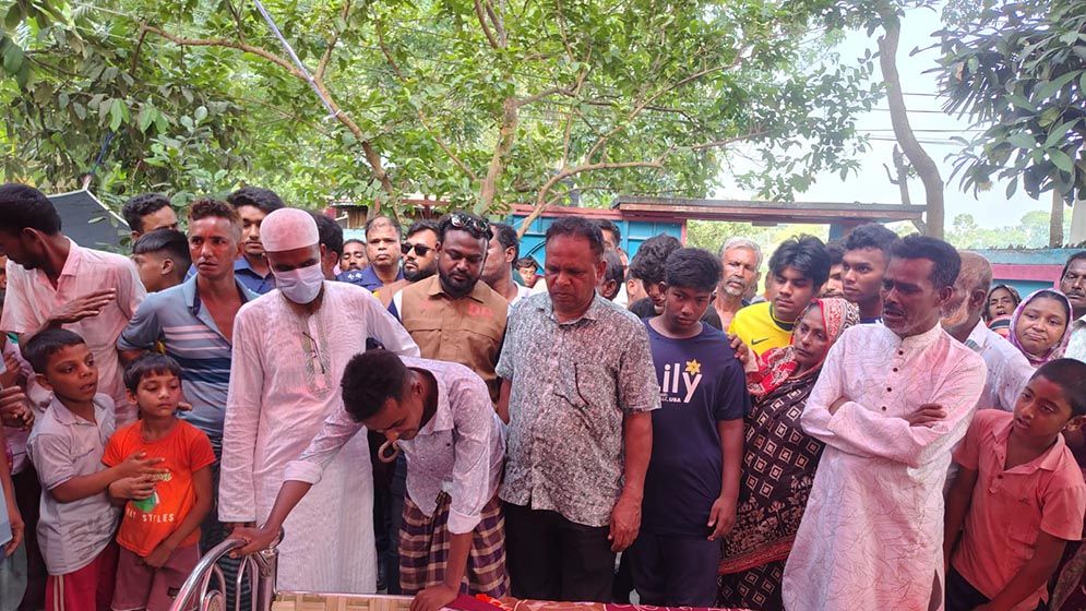 প্যারোলে মুক্তি পেয়েও বোনের জানাজায় অংশ নিতে পারলেন না যুবক