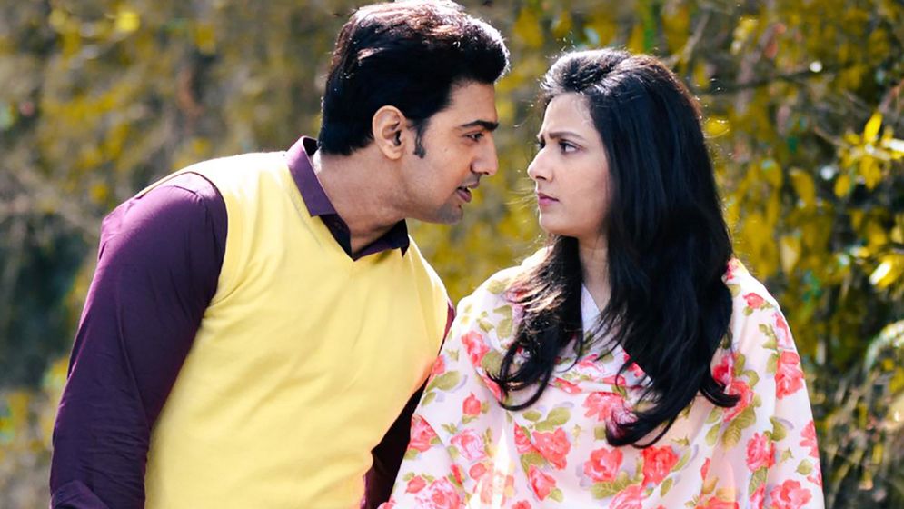 দেবের প্রোফাইলে শুভশ্রীর ‘অভিমান’