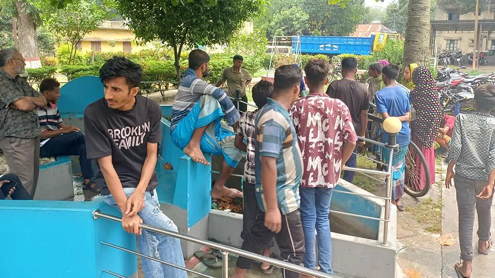ইটভাটায় কাজের সময় বজ্রপাতে শ্রমিকের মৃত্যু, ২ নারী আহত