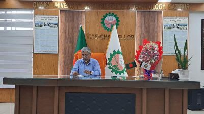 ‘কমপ্লিট শাটডাউন’ উপেক্ষা করে ডুয়েটে ঢুকলেন নতুন ভিসি