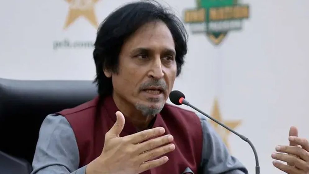 পাকিস্তানের তীব্র সমালোচনা করে ক্ষোভ ঝাড়লেন রমিজ রাজা