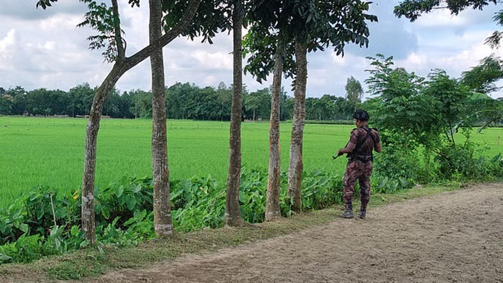 বিজিবির কড়া প্রতিবাদে বিএসএফের খুঁটি স্থাপনের চেষ্টা বন্ধ