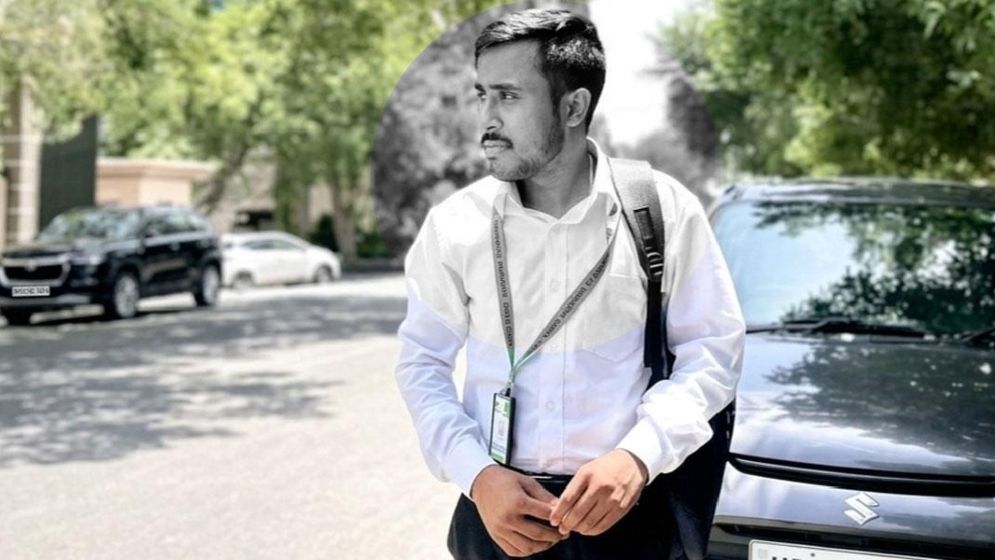 ‘হয় তুমি নয় মৃত্যু’ লিখে জীবন দিলেন ভারতে পড়তে যাওয়া শিক্ষার্থী
