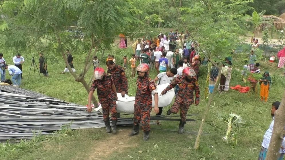যমুনা সেতুর পূর্বপাড়ে দুর্ঘটনা: নিহতদের মধ্যে ১২ জনের পরিচয় শনাক্ত