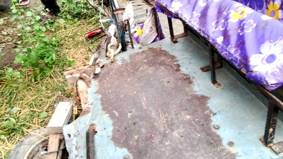 বগুড়ায় বাসের ধাক্কায় মা-মেয়ে নিহত