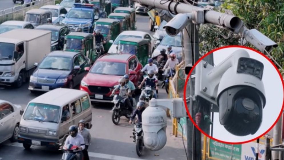 প্রতারকদের খপ্পরে ট্রাফিক পুলিশের এআই প্রযুক্তি