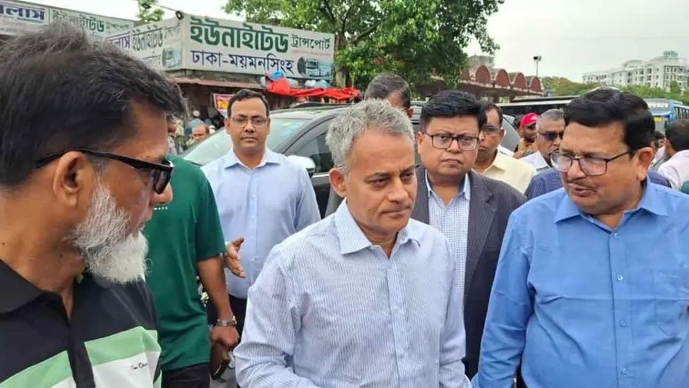অতিরিক্ত ভাড়া আদায়ের বিষয়ে কঠোর নজরদারি চলছে: সড়কমন্ত্রী