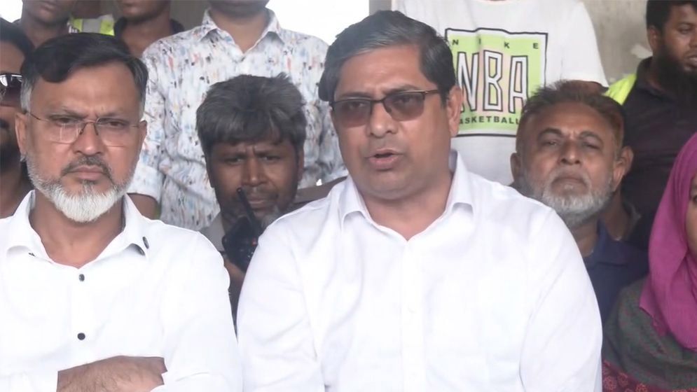 বৃষ্টির কারণে মেট্রোরেল স্টেশনের নিচে কুরবানির পশু আশ্রয় নেয়: প্রতিমন্ত্রী