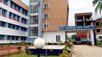 গ্রেপ্তার এড়াতে পুলিশের সামনে বিষপানে আত্মহত্যার চেষ্টা মাদক আসামির