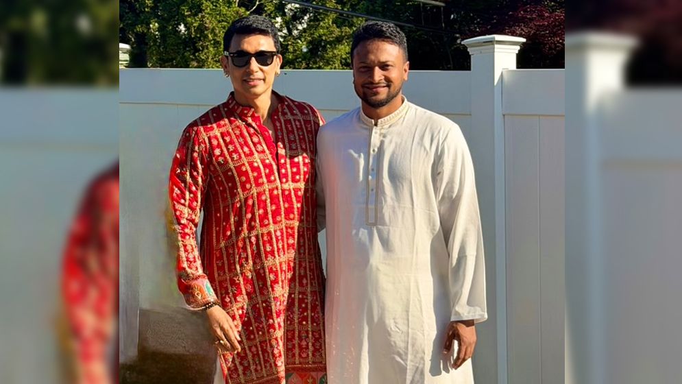 যুক্তরাষ্ট্রে সাকিবকে সঙ্গে নিয়ে জায়েদ খানের ঈদের শুভেচ্ছা