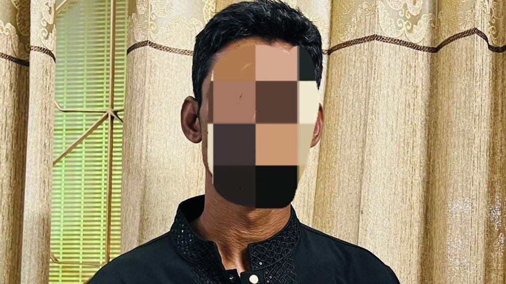 সদরঘাটে অজ্ঞান পার্টির সক্রিয় সদস্য গ্রেফতার