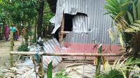 তাঁতী দল নেতার বিরুদ্ধে বিএনপি নেতাকর্মীদের বাড়িতে হামলার অভিযোগ