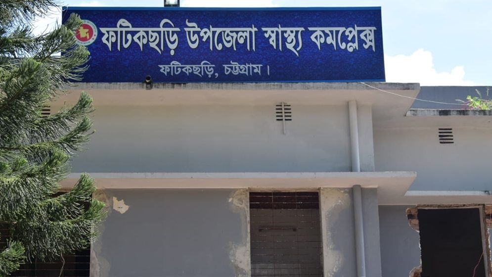 শিশুকে বাঁচাতে গিয়ে মারা গেলেন ব্যবসায়ীও