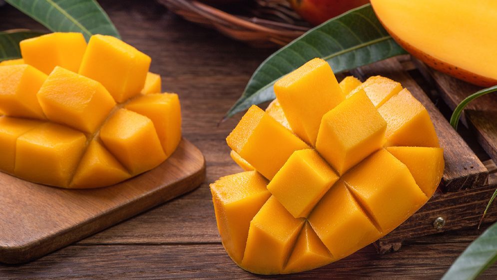 তীব্র গরমে পাকা আম খাওয়া কি নিরাপদ?