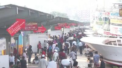 ঈদের ছুটি শেষে রাজধানীতে ফিরছে মানুষ