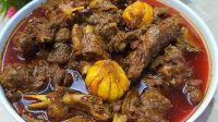 আস্ত মসলায় গরুর ভুনা মাংস