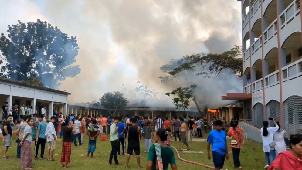 খাগড়াছড়িতে আগুনে পুড়ে ছাই  বিদ্যালয় ভবন