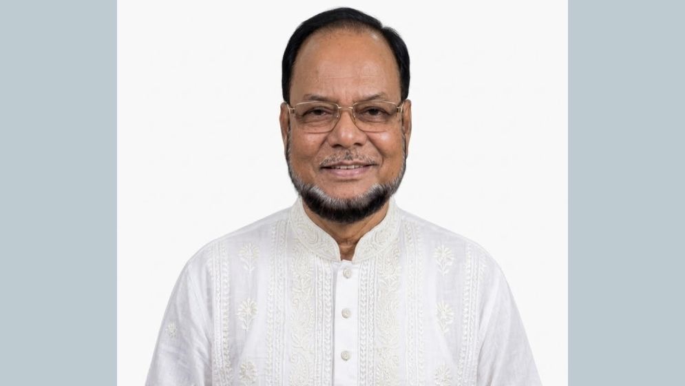 প্রধানমন্ত্রীকে নিয়ে বিতর্কিত মন্তব্য, বিএনপি নেতাকে শোকজ