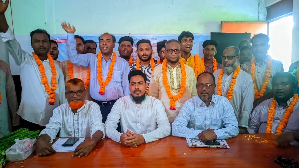 এনসিপিতে যোগদানের হিড়িক পড়েছে: আখতার হোসেন
