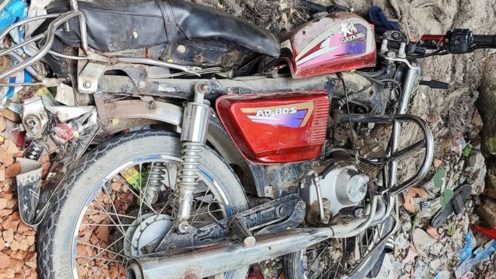 বগুড়ায় কাভার্ডভ্যানের ধাক্কায় মোটরসাইকেল আরোহী নিহত, আহত ১