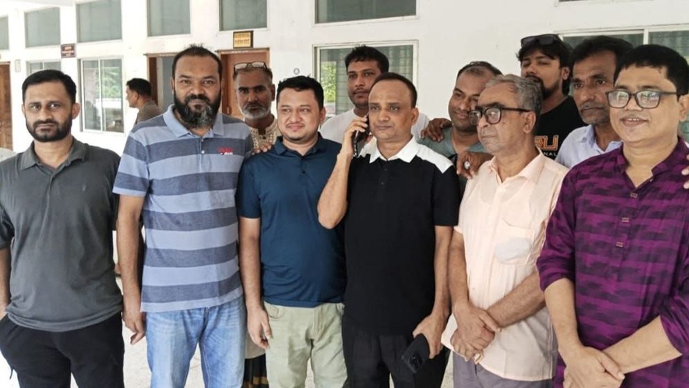 হত্যাসহ একাধিক মামলায় আত্মসমর্পণ, আ.লীগের ১৪ নেতা কারাগারে
