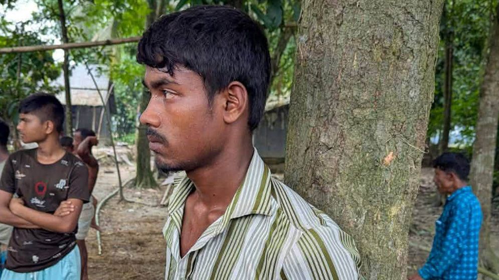 লেনদেন নিয়ে সংঘর্ষে যুবককে গলা কেটে হত্যা, মা-ছেলে আটক