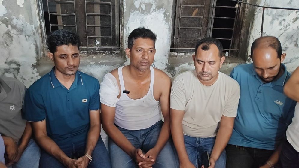 পিরোজপুরে ছাত্রলীগের হামলায় যুবদল নেতা আহত