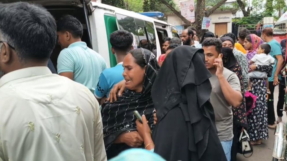 ব্রাহ্মণবাড়িয়ায় পিকআপের ধাক্কায় মা-ছেলেসহ অটোরিকশার ৩ যাত্রী নিহত