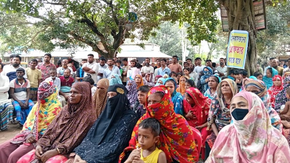 গাজীপুরে মাদক ও সন্ত্রাসীদের বিরুদ্ধে মানববন্ধন
