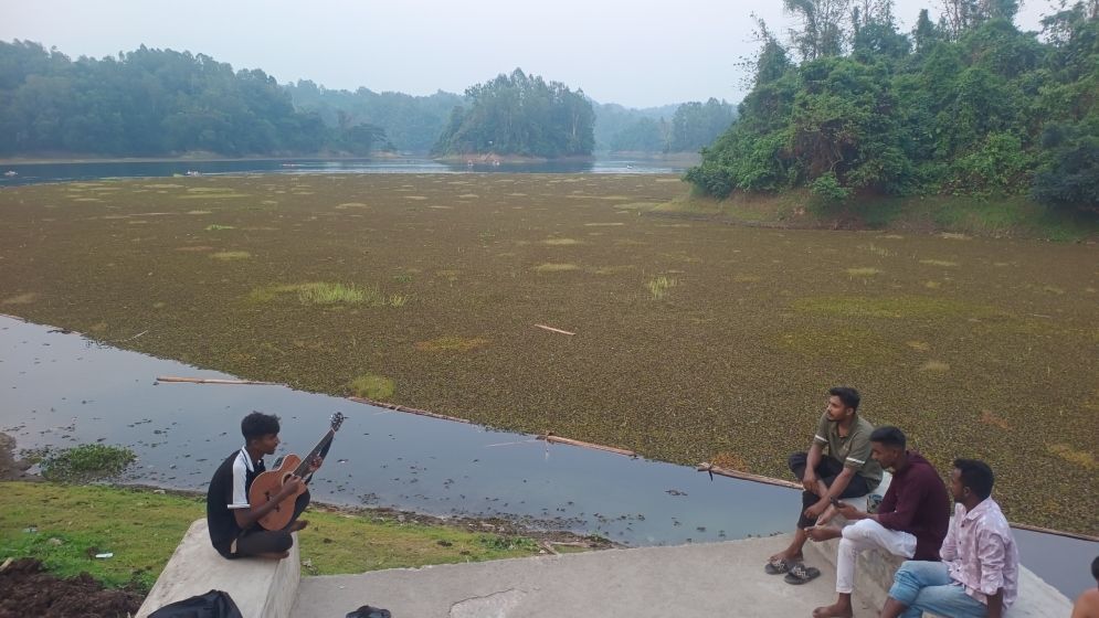 মীরসরাইয়ে বেহাল মহামায়া লেক