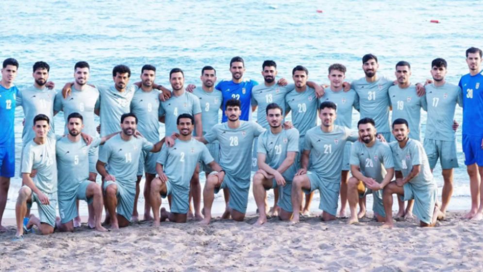 যুদ্ধ, ভিসা জটিলতা ও ৪০ ঘণ্টার বাসযাত্রা পেরিয়ে যেভাবে বিশ্বকাপে ইরান