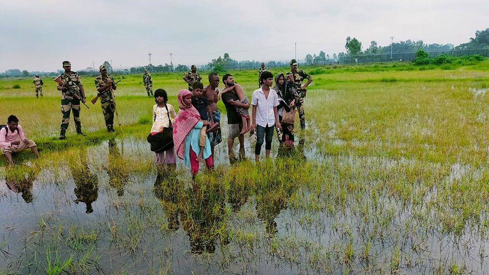 বিএসএফের রাইফেলের নিশানা, শূন্যরেখায় ধুঁকছে মানবতা