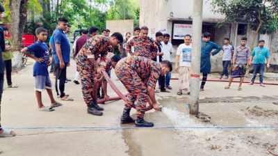 গোসাইরহাটে ৫০ ফুট জায়গাজুড়ে গরম হয়ে গেছে মাটি