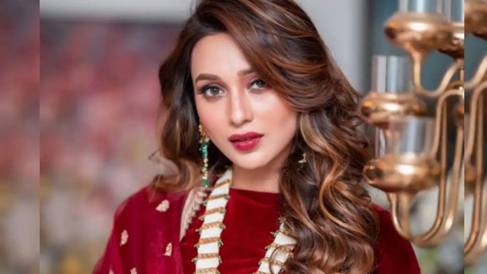 মানহানি মামলার মাঝেই সতর্কবার্তা দিলেন মিমি