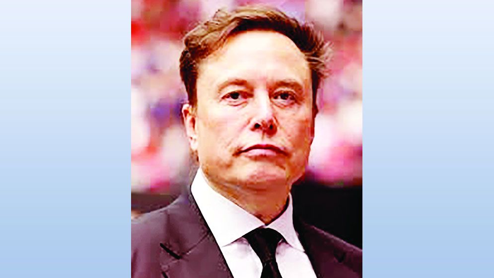 ট্রিলিয়ন ডলারের মালিক হতে যাচ্ছেন মাস্ক