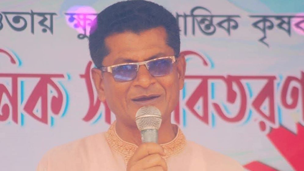 পাথরঘাটার সাবেক উপজেলা চেয়ারম্যান গোলাম কবির আটক