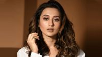 ভুয়া গ্রেফতারের খবরে  ক্ষুব্ধ মিমি, মিডিয়াকে এক হাত নিলেন নায়িকা