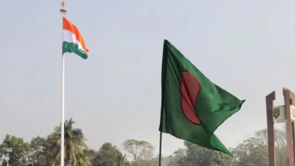 বাংলাদেশে সাড়ে ৮ হাজার অবৈধ ভারতীয় নাগরিক
