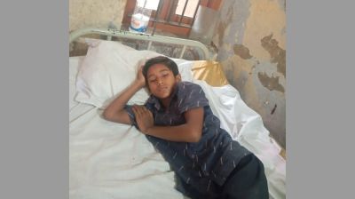 সাত বছরের মাদ্রাসাছাত্রকে ডাব চুরির অভিযোগে নির্যাতন