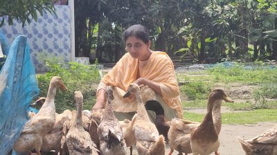 ঢাবিতে পড়েও চাকরি না পাওয়ার আফসোস জন্মান্ধ রাজিয়ার