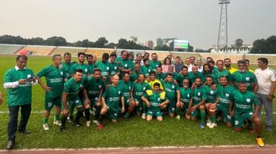 কূটনৈতিক কোর ও বাংলাদেশি কর্মকর্তাদের প্রীতি ফুটবল ম্যাচ অনুষ্ঠিত