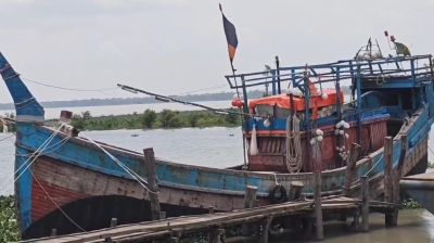 নিষেধাজ্ঞা শেষে সাগরে যাওয়ার প্রস্তুতিতে পিরোজপুরের সাড়ে ৫ হাজার জেলে, ঋণ পরিশোধের দুশ্চিন্তা মাথায়