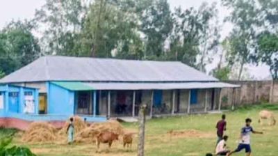 তারাগঞ্জে ছাত্রীদের শ্লীলতাহানির অভিযোগে বরখাস্ত শিক্ষক