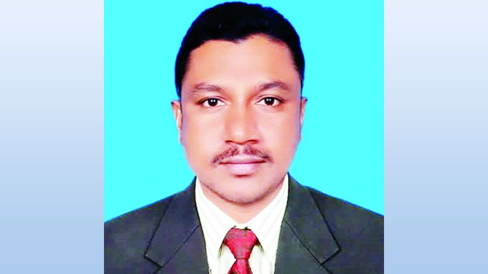 মোটরসাইকেলে এসে কাছ থেকে তলপেটে গুলি