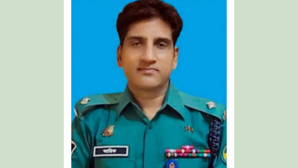 আ.লীগের গুণগান গাওয়া ওসি আরিফ ৫ আগস্টের পর বনে যান ‘ছাত্রদল নেতা’
