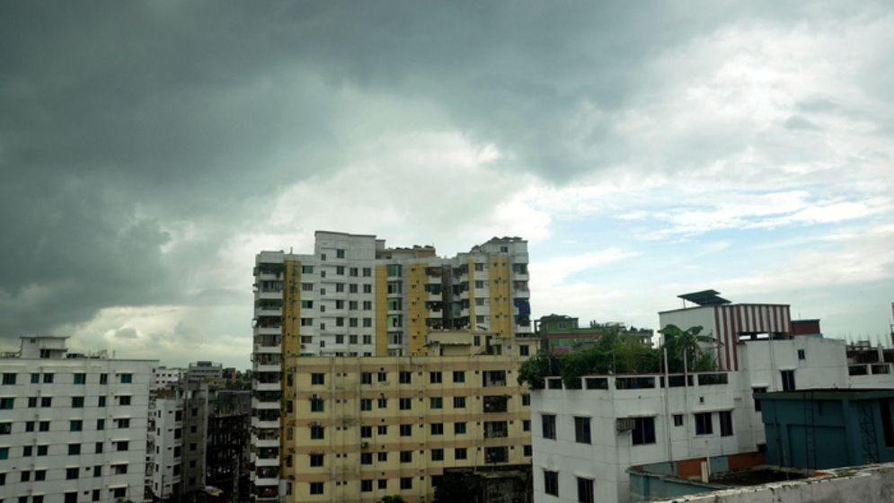 দূষণে শীর্ষ বাগদাদ, ঢাকার বাতাস নিয়ে সুখবর