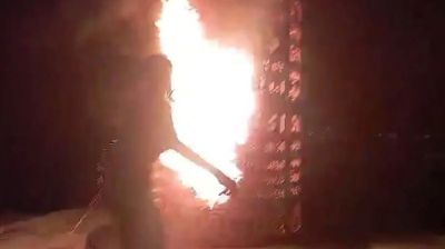 নোয়াখালীতে জুলাই স্মৃতিস্তম্ভে আগুন