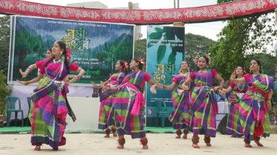 সংগীত নৃত্য কবিতায় বর্ষাবরণ