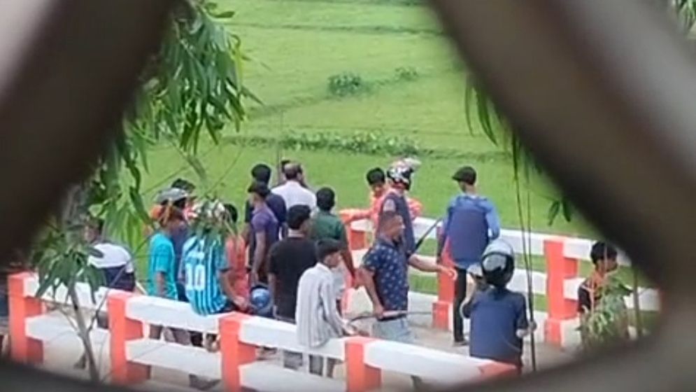 নরসিংদীতে আধিপত্য বিস্তার নিয়ে দুপক্ষের সংঘর্ষে যুবক নিহত